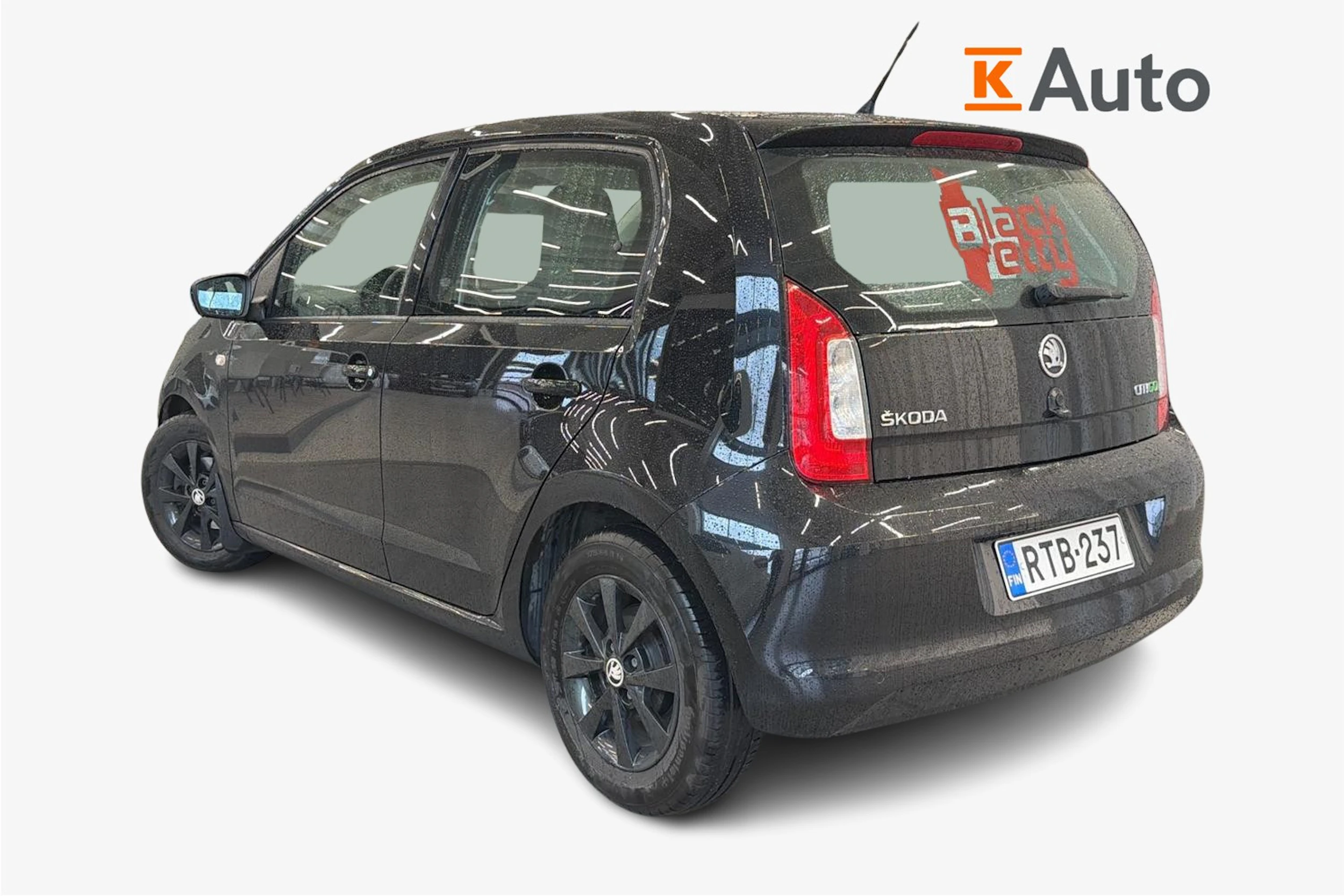 musta Skoda Citigo 2015 kuva 2.