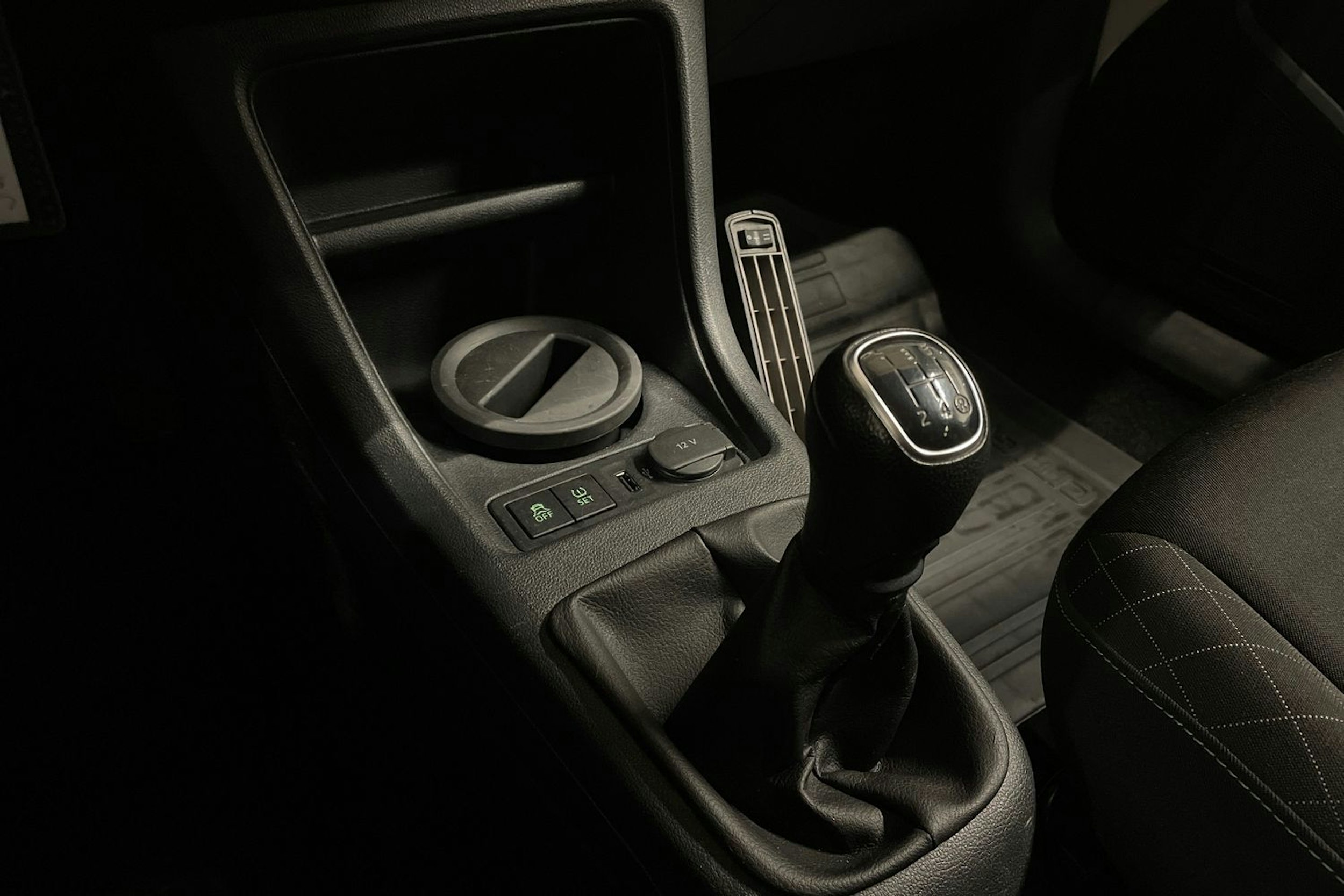 valkoinen Skoda Citigo 2017 kuva 17.