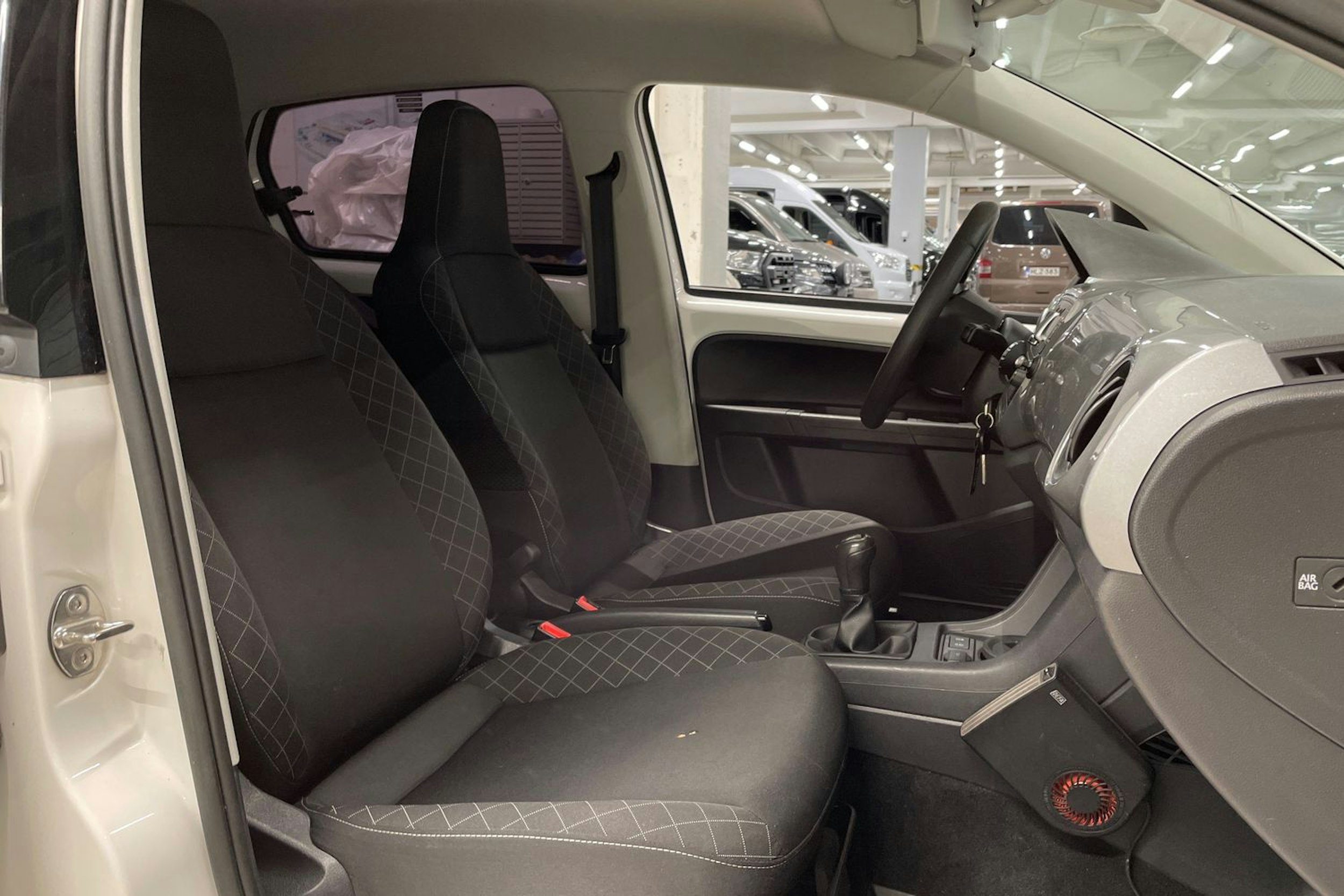 valkoinen Skoda Citigo 2017 kuva 20.