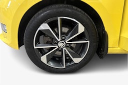 keltainen Skoda Citigo 2020 kuva 11.