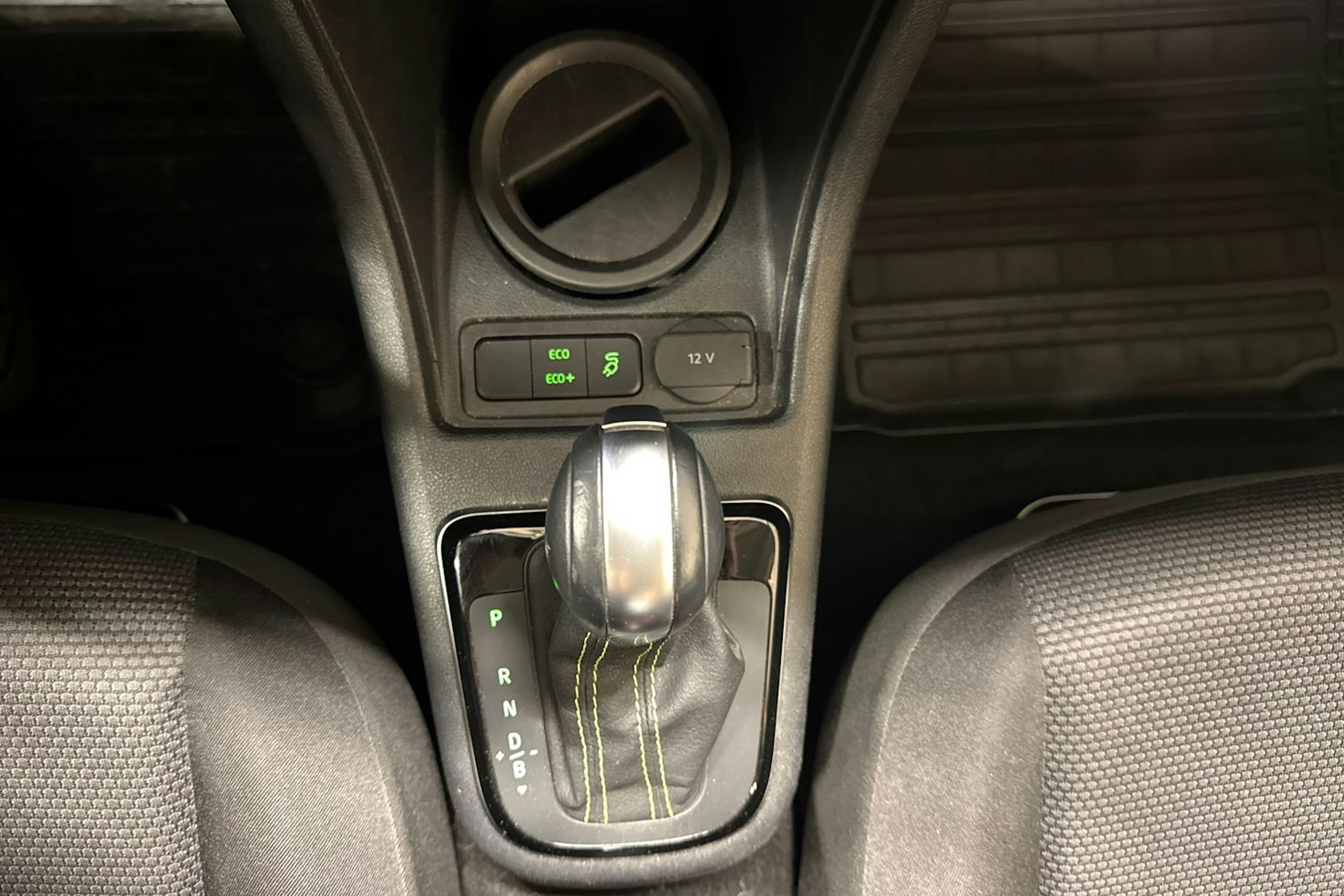 keltainen Skoda Citigo 2020 kuva 18.