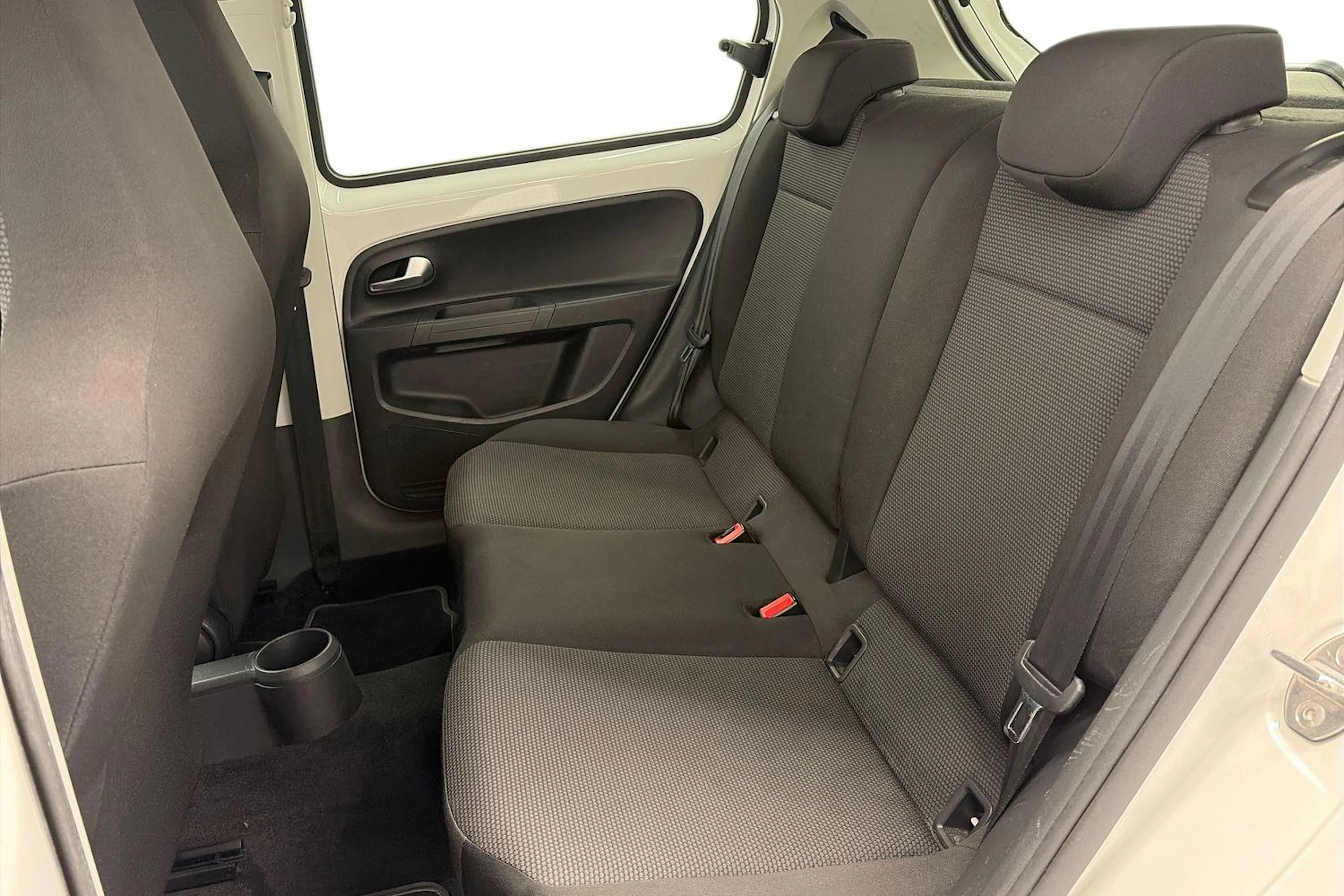 Valkoinen Skoda CITIGO 2021 kuva 8.