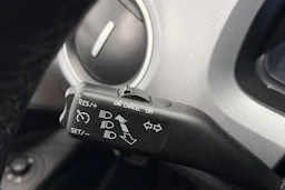 Valkoinen Skoda CITIGO 2021 kuva 14.