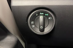 Valkoinen Skoda CITIGO 2021 kuva 19.