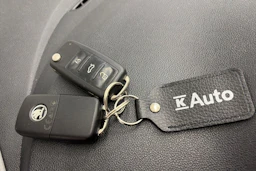 Valkoinen Skoda CITIGO 2021 kuva 20.