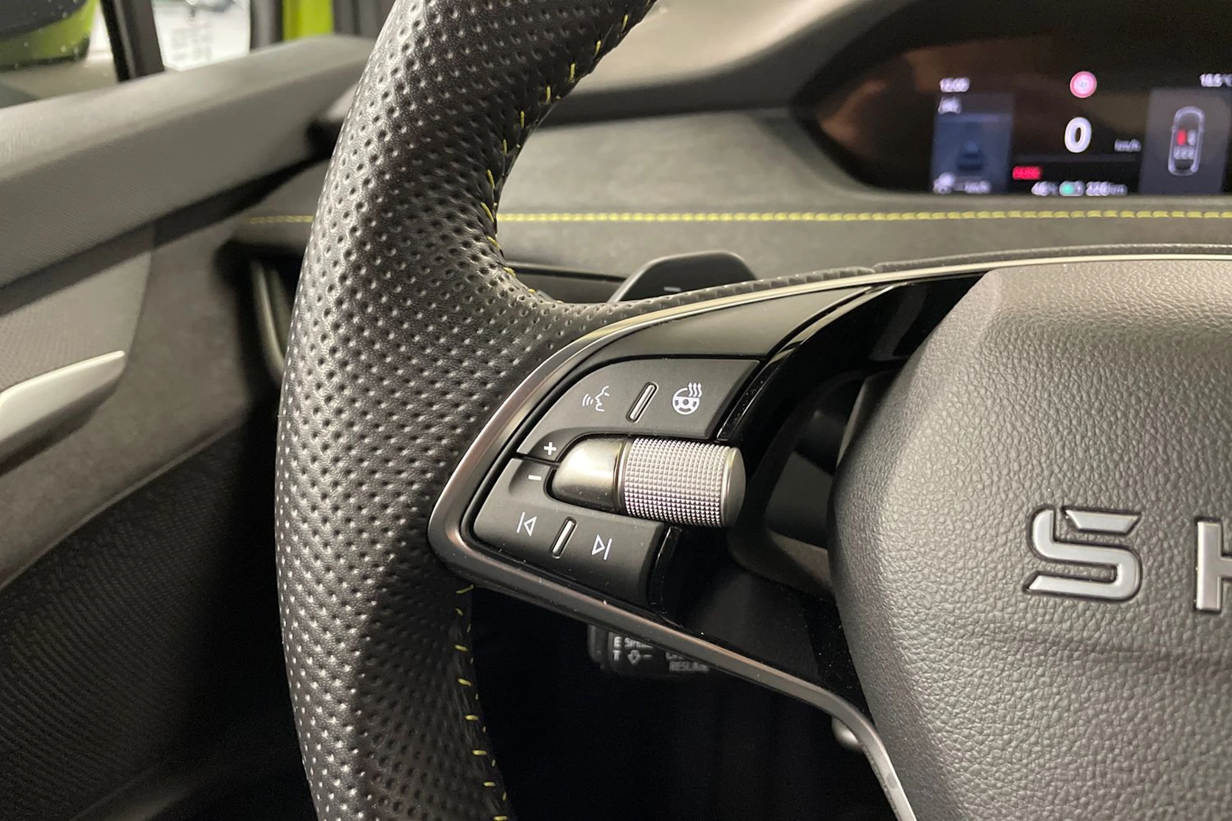 Vihreä Skoda Elroq 2025 kuva 14.