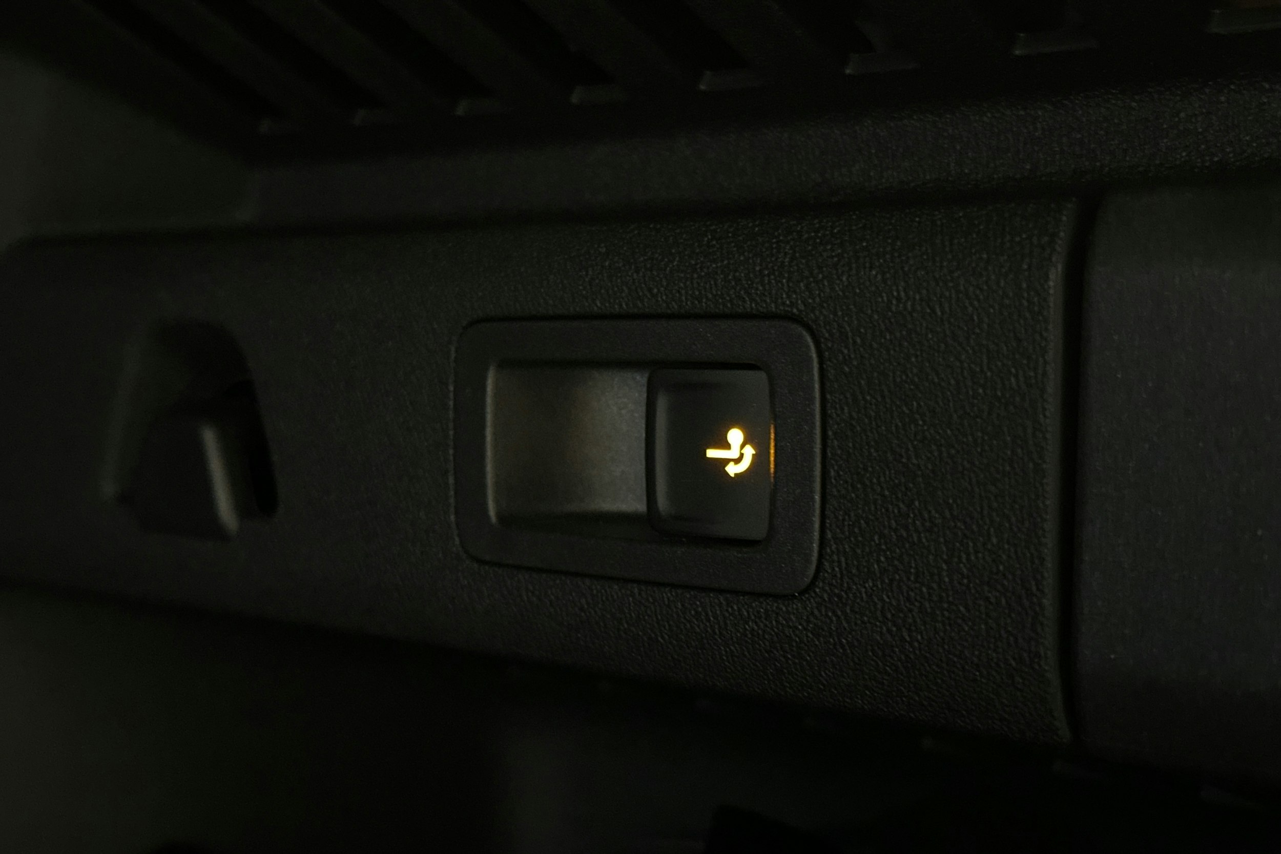 punainen Skoda Elroq 2025 kuva 16.