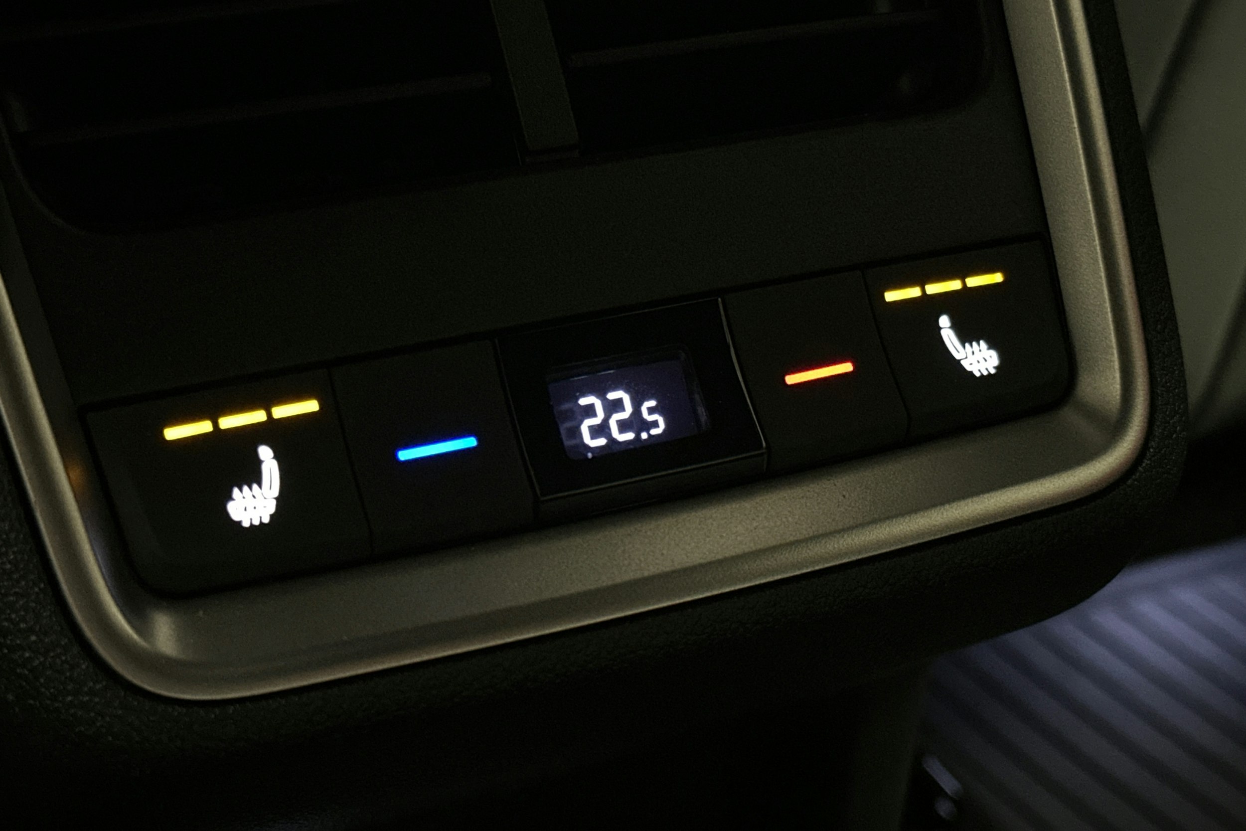 punainen Skoda Elroq 2025 kuva 17.