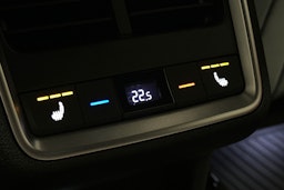 punainen Skoda Elroq 2025 kuva 17.