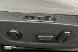 punainen Skoda Elroq 2025 kuva 19.