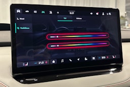 punainen Skoda Elroq 2025 kuva 32.