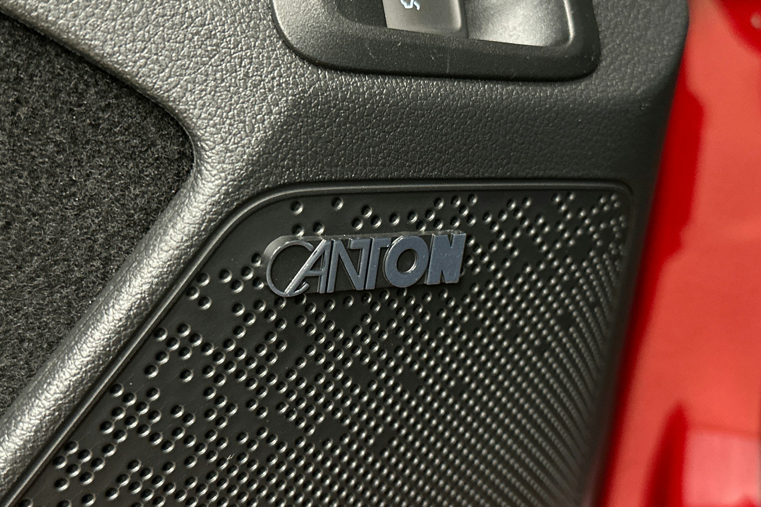 punainen Skoda Elroq 2025 kuva 35.