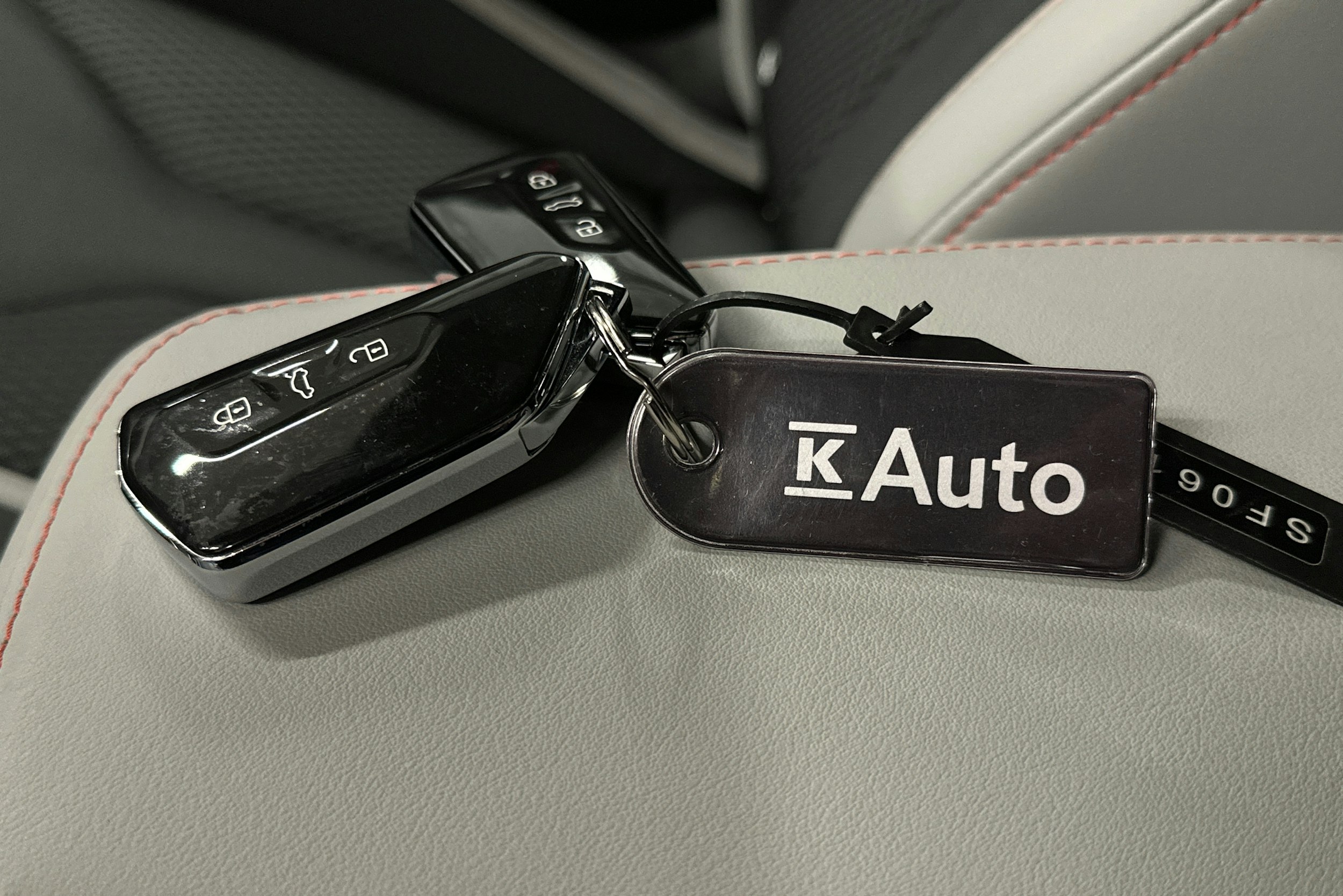 punainen Skoda Elroq 2025 kuva 36.