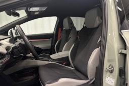 vihreä Skoda Elroq 2025 kuva 16.