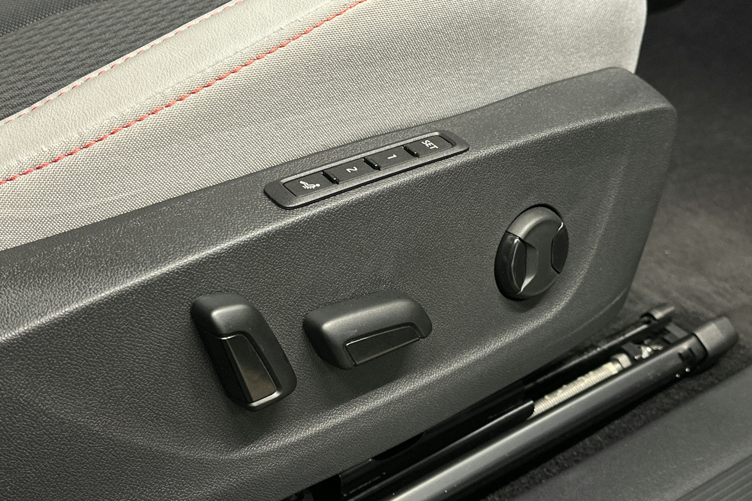 vihreä Skoda Elroq 2025 kuva 18.