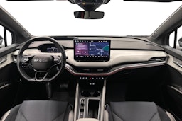 harmaa Skoda Elroq 2025 kuva 9.