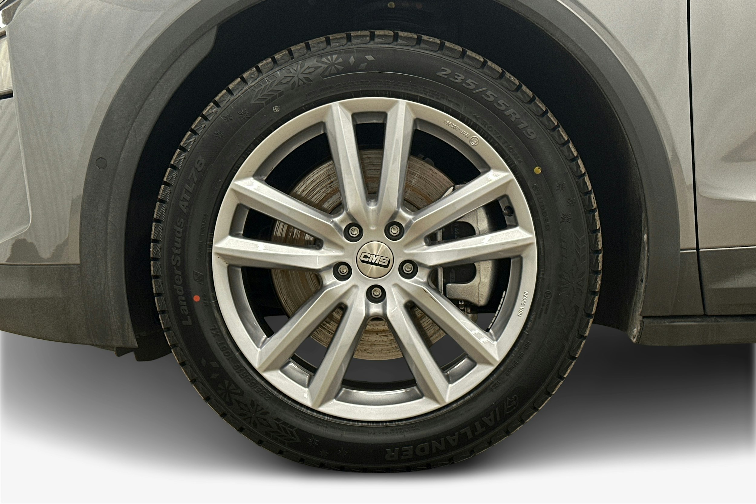 harmaa Skoda Elroq 2025 kuva 11.