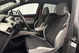 harmaa Skoda Elroq 2025 kuva 17.