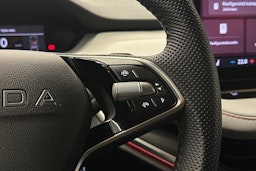 harmaa Skoda Elroq 2025 kuva 22.