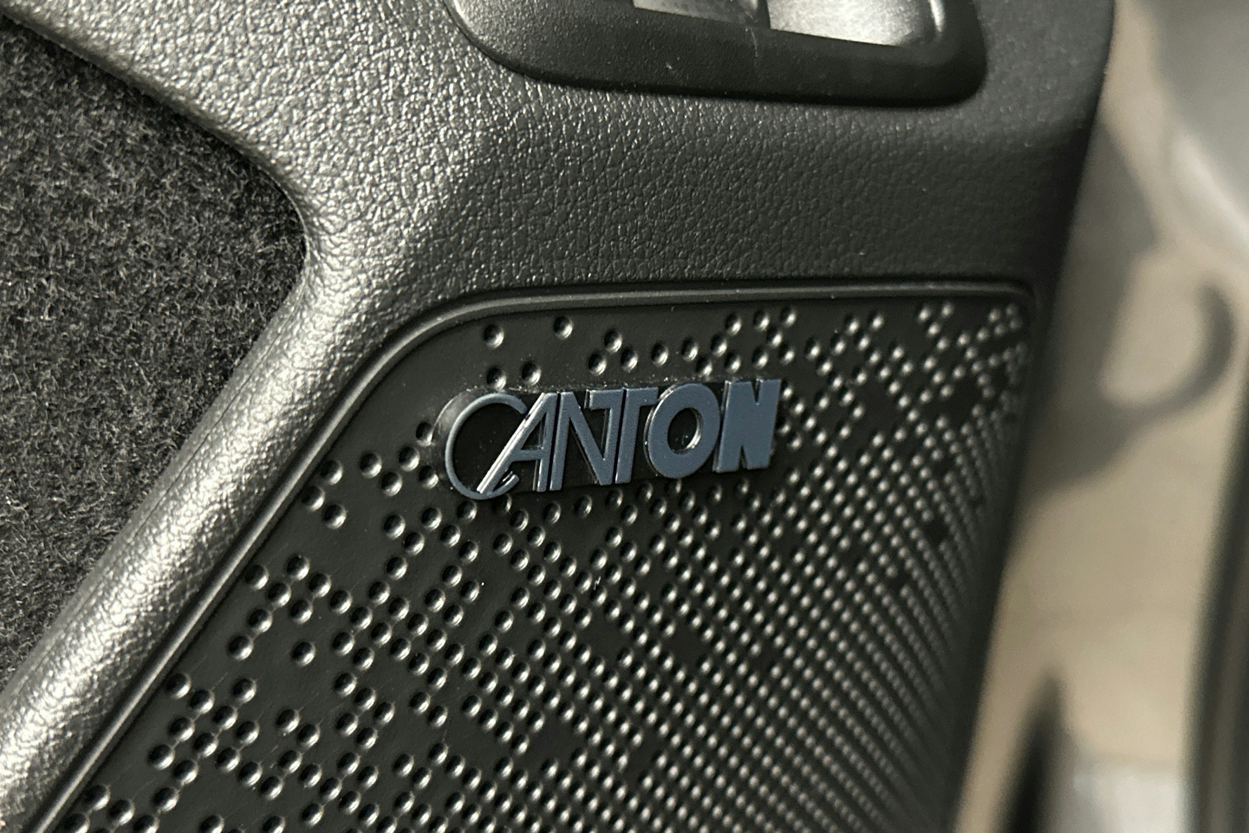 harmaa Skoda Elroq 2025 kuva 37.