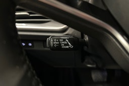 harmaa Skoda Elroq 2025 kuva 16.