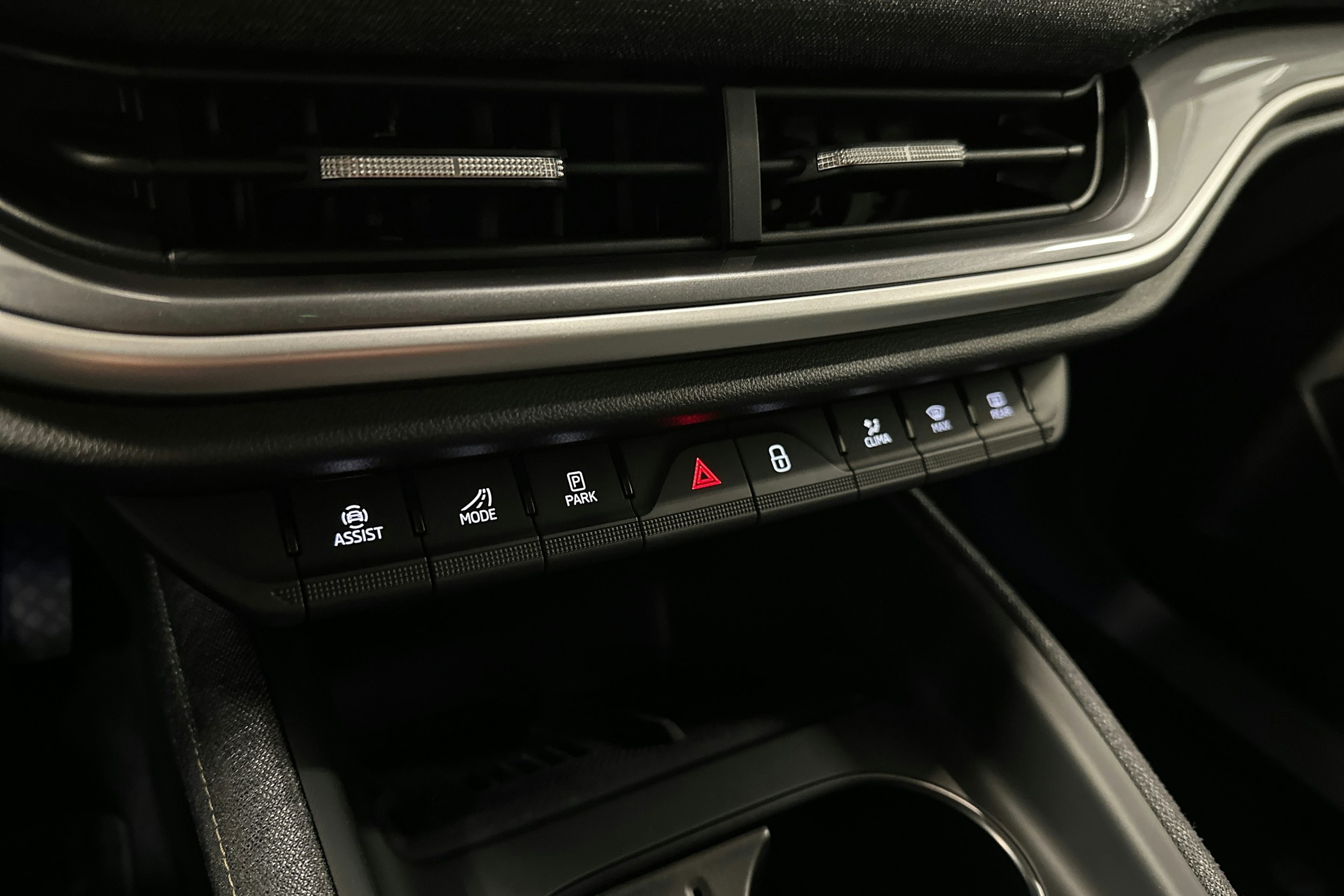 harmaa Skoda Elroq 2025 kuva 25.