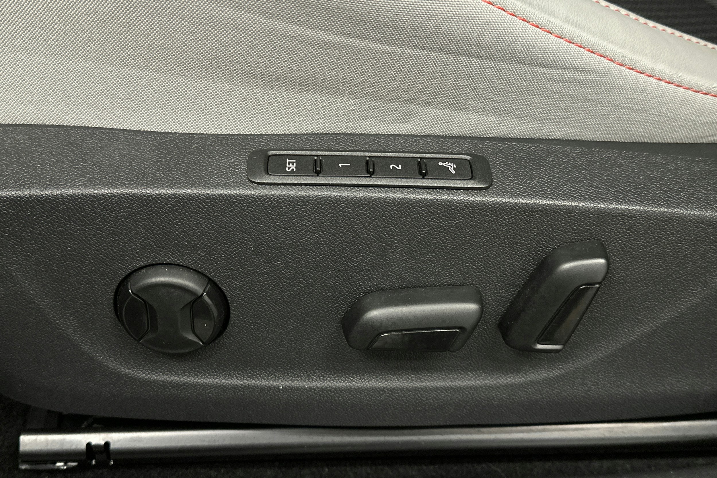 vihreä Skoda Elroq 2025 kuva 17.