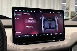 vihreä Skoda Elroq 2025 kuva 32.