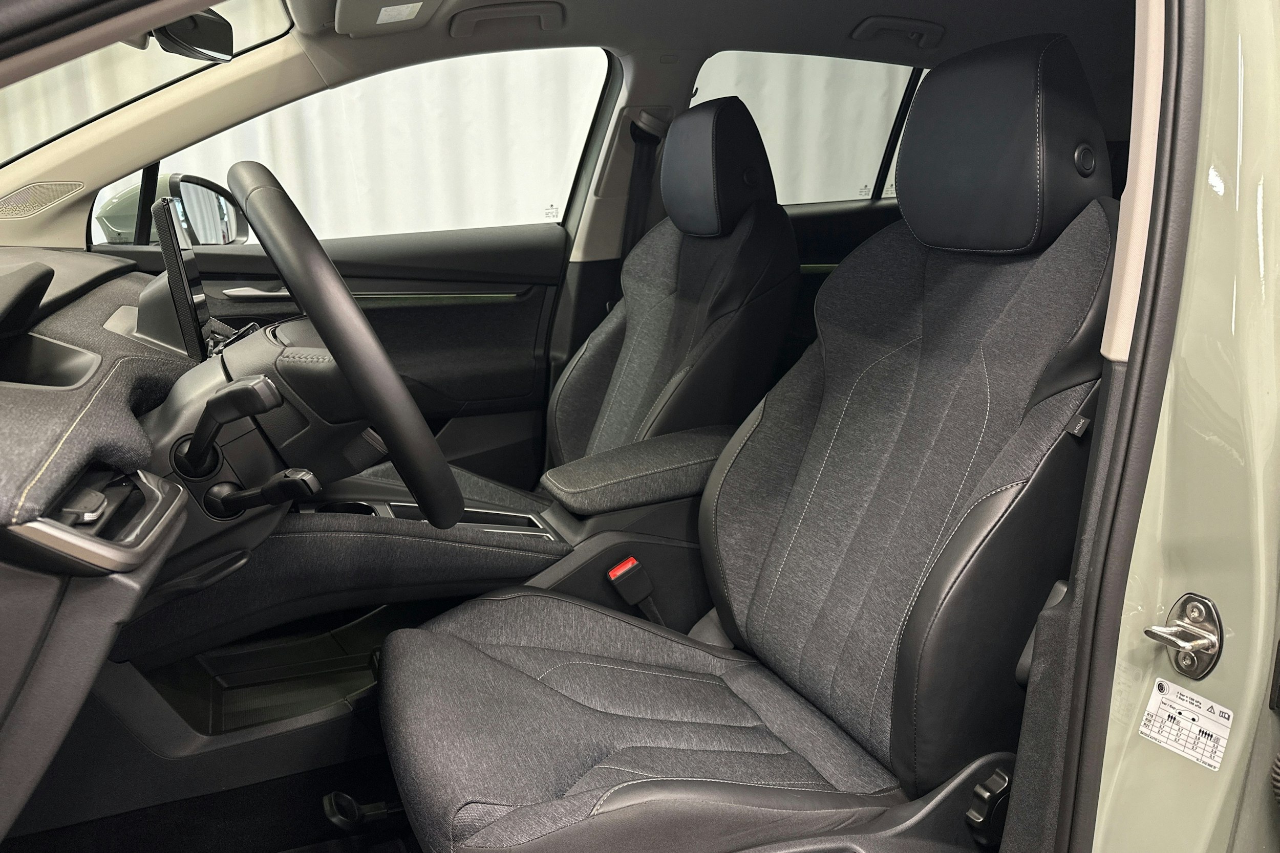 vihreä Skoda Elroq 2025 kuva 18.