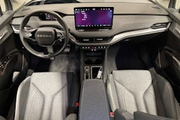 harmaa Skoda Elroq 2025 kuva 7.