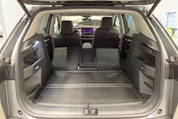 harmaa Skoda Elroq 2025 kuva 12.