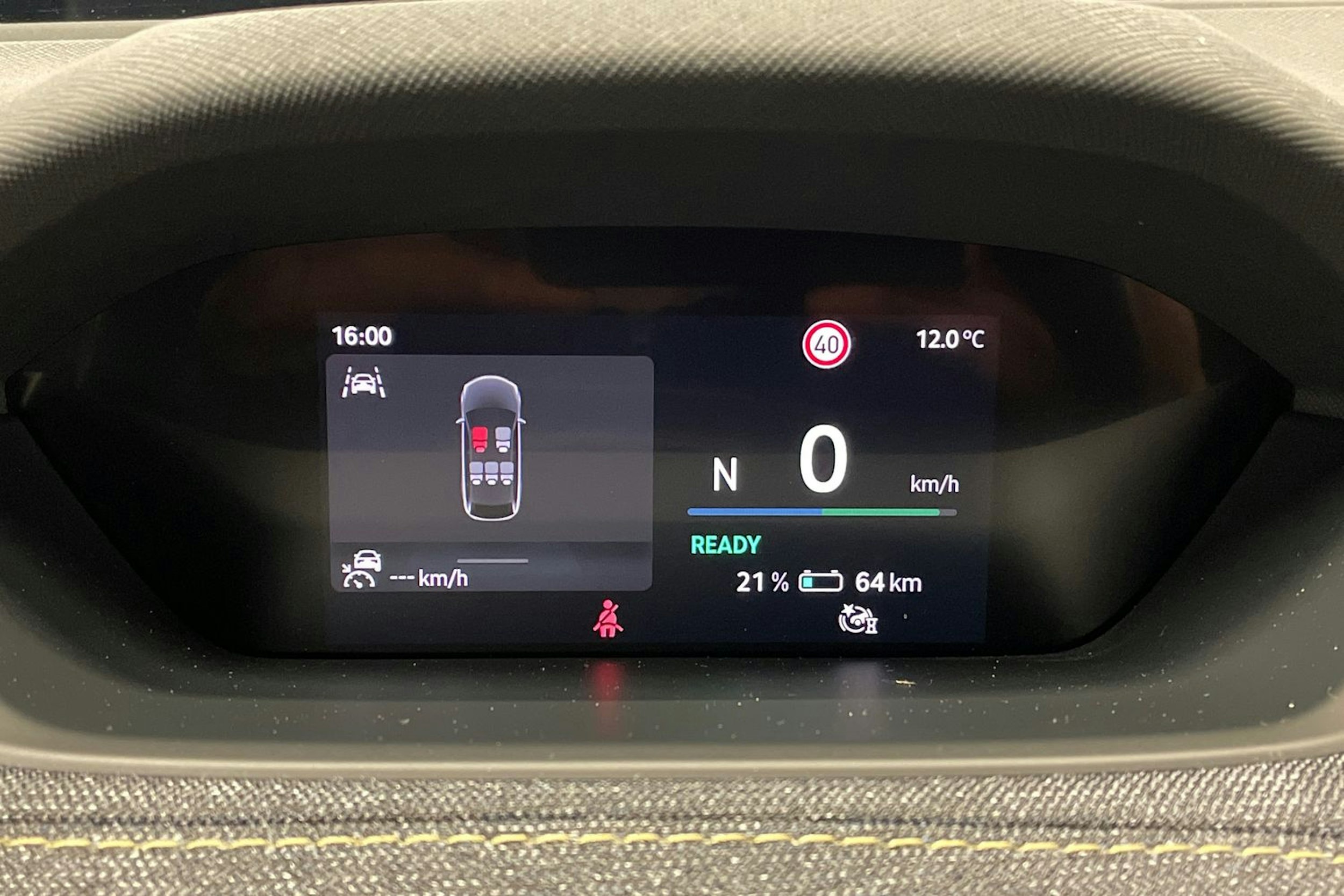 harmaa Skoda Elroq 2025 kuva 13.