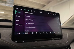 harmaa Skoda Elroq 2025 kuva 16.