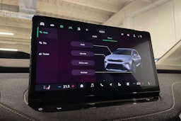 harmaa Skoda Elroq 2025 kuva 19.