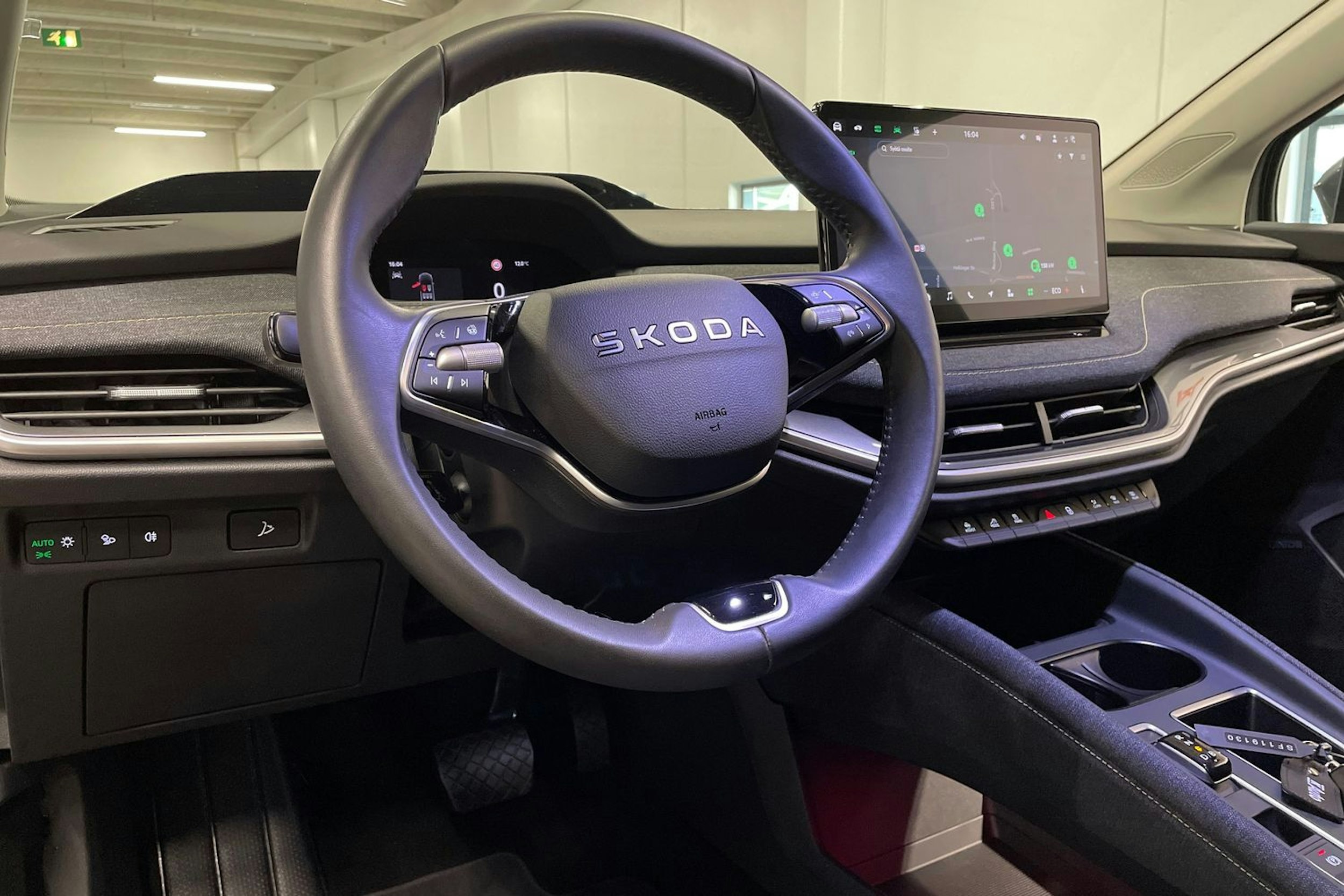 harmaa Skoda Elroq 2025 kuva 26.