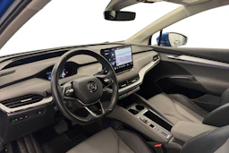 sininen Skoda Enyaq 2021 kuva 6.
