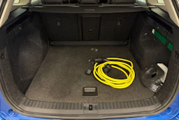 sininen Skoda Enyaq 2021 kuva 13.