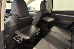 sininen Skoda Enyaq 2021 kuva 17.