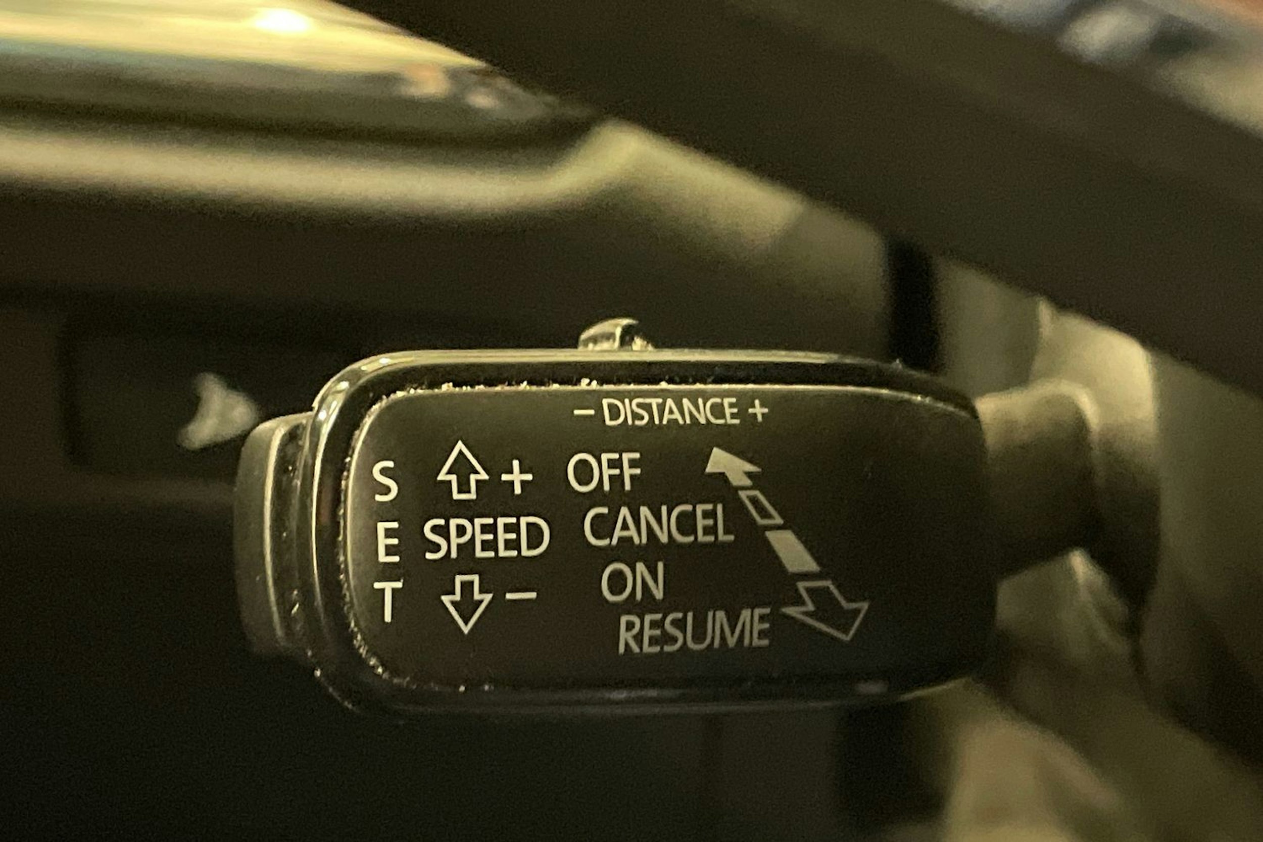 valkoinen Skoda Enyaq 2021 kuva 19.