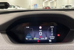 valkoinen Skoda Enyaq 2021 kuva 21.