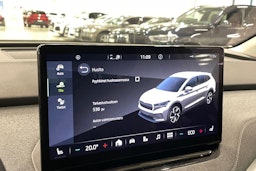 valkoinen Skoda Enyaq 2021 kuva 30.