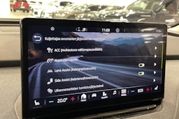 valkoinen Skoda Enyaq 2021 kuva 32.