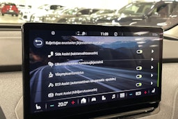 valkoinen Skoda Enyaq 2021 kuva 33.