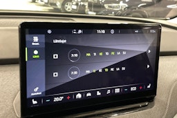 valkoinen Skoda Enyaq 2021 kuva 35.