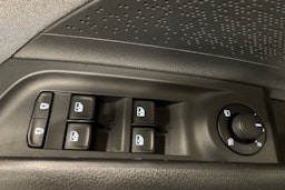 valkoinen Skoda Enyaq 2021 kuva 41.