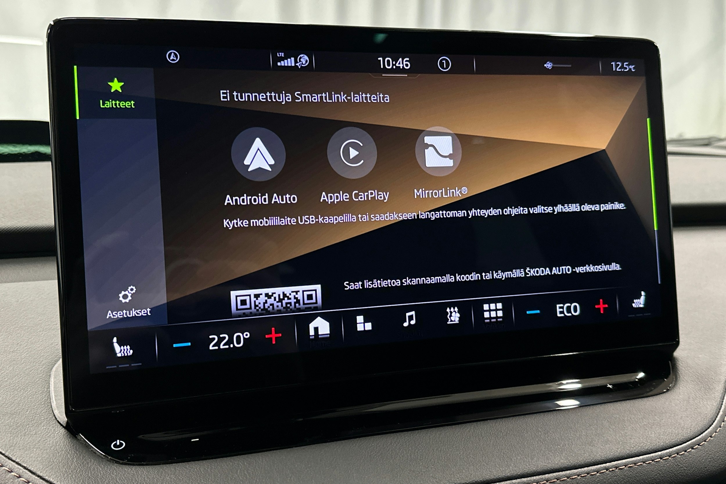 musta Skoda Enyaq 2022 kuva 31.