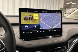 musta Skoda Enyaq 2021 kuva 26.