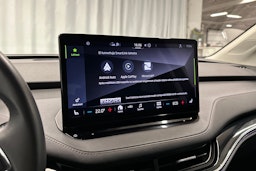 musta Skoda Enyaq 2021 kuva 28.