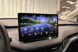 musta Skoda Enyaq 2021 kuva 30.