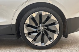met. valkoinen Skoda Enyaq 2021 kuva 11.